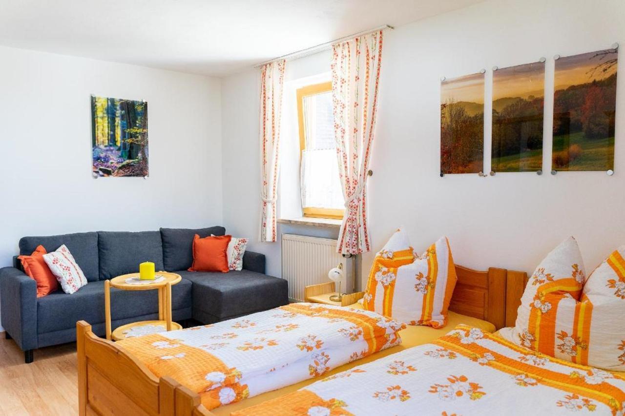 Ferienwohnungen Bauer - Auszeit Mit Ausblick Zenting Bagian luar foto