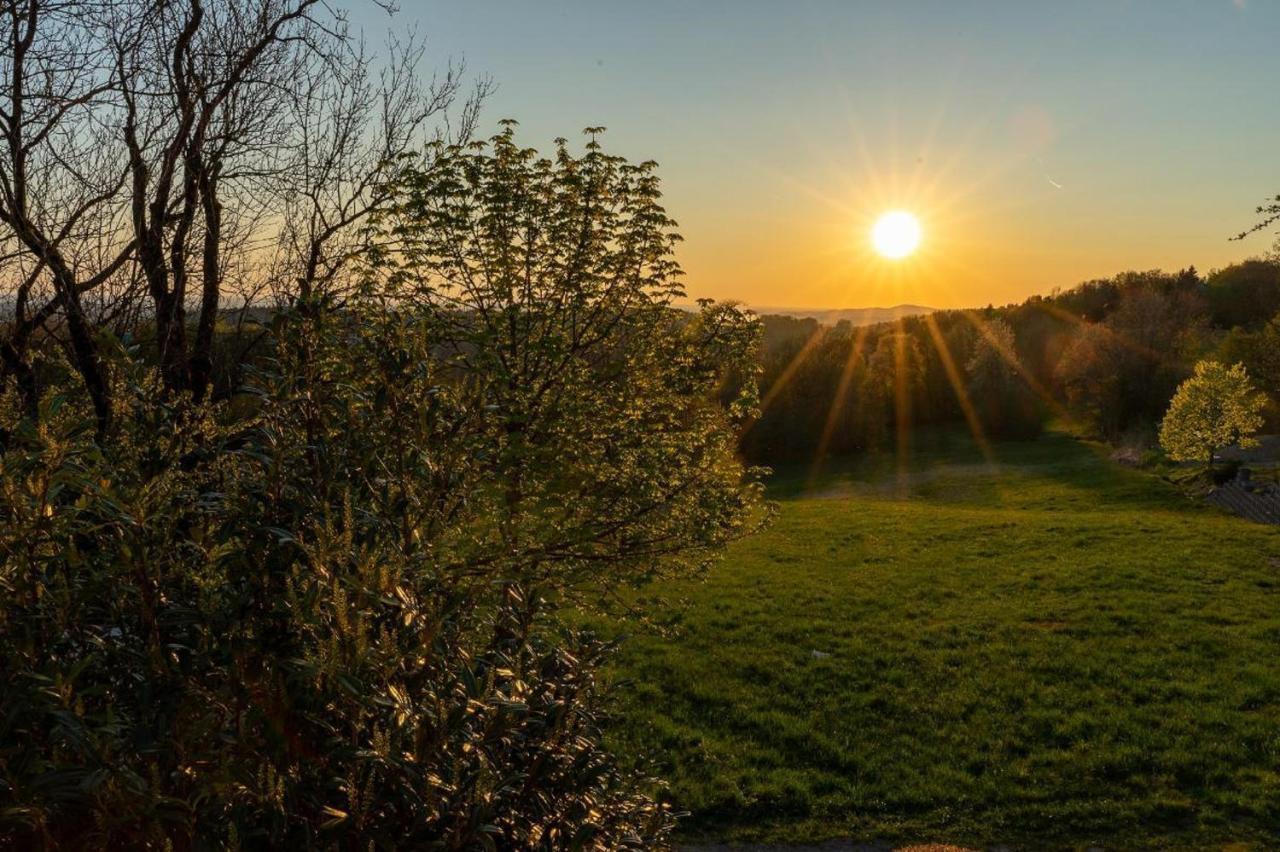 Ferienwohnungen Bauer - Auszeit Mit Ausblick Zenting Bagian luar foto