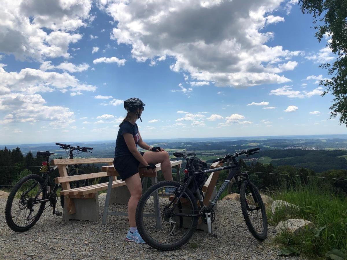 Ferienwohnungen Bauer - Auszeit Mit Ausblick Zenting Bagian luar foto