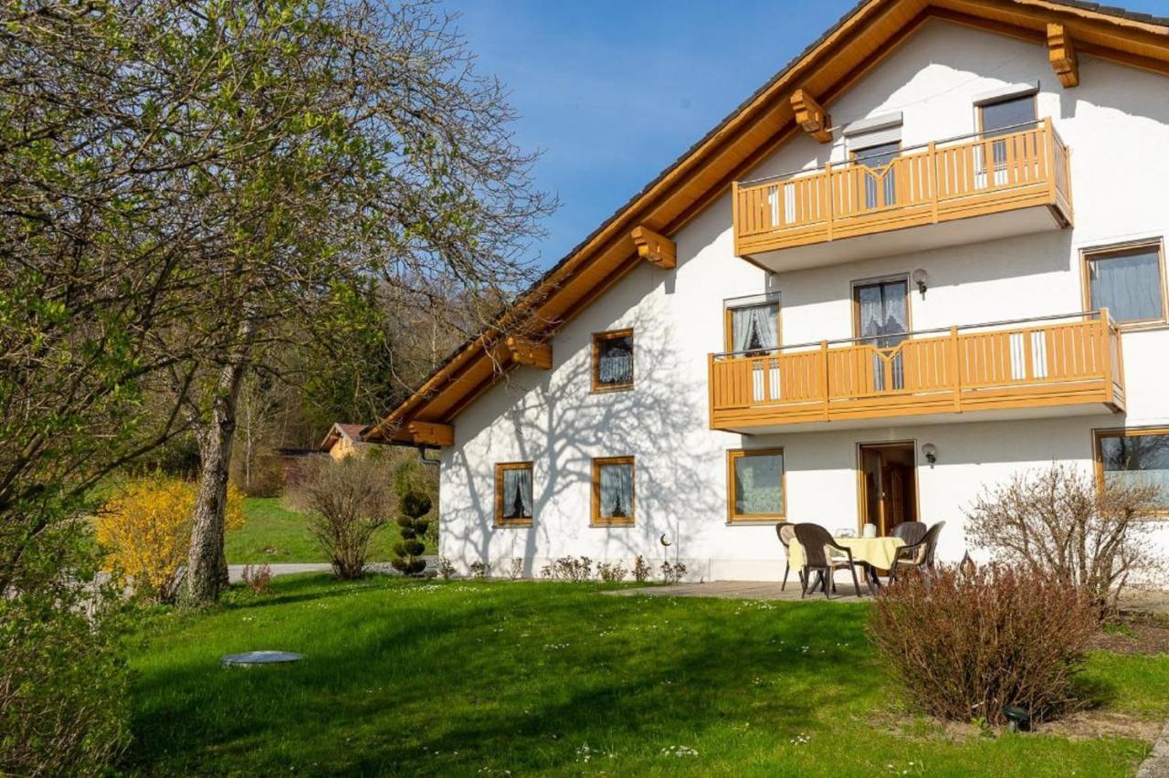 Ferienwohnungen Bauer - Auszeit Mit Ausblick Zenting Bagian luar foto